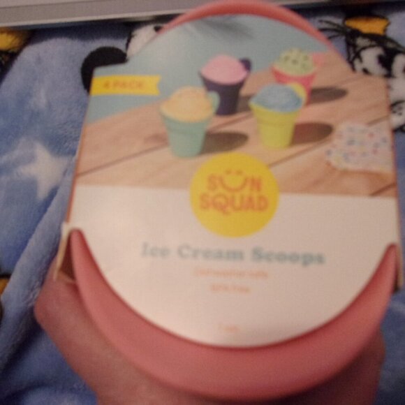 Sun squad Ice Cream Scoops Set of 4 New - Picture 2 of 4